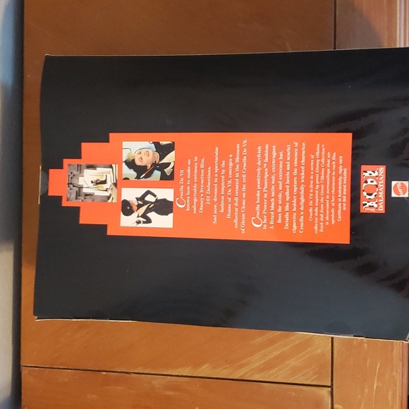 NIB Disney Cruella De Vil Great Villians Collection Power In Pinstripes - Picture 3 of 4